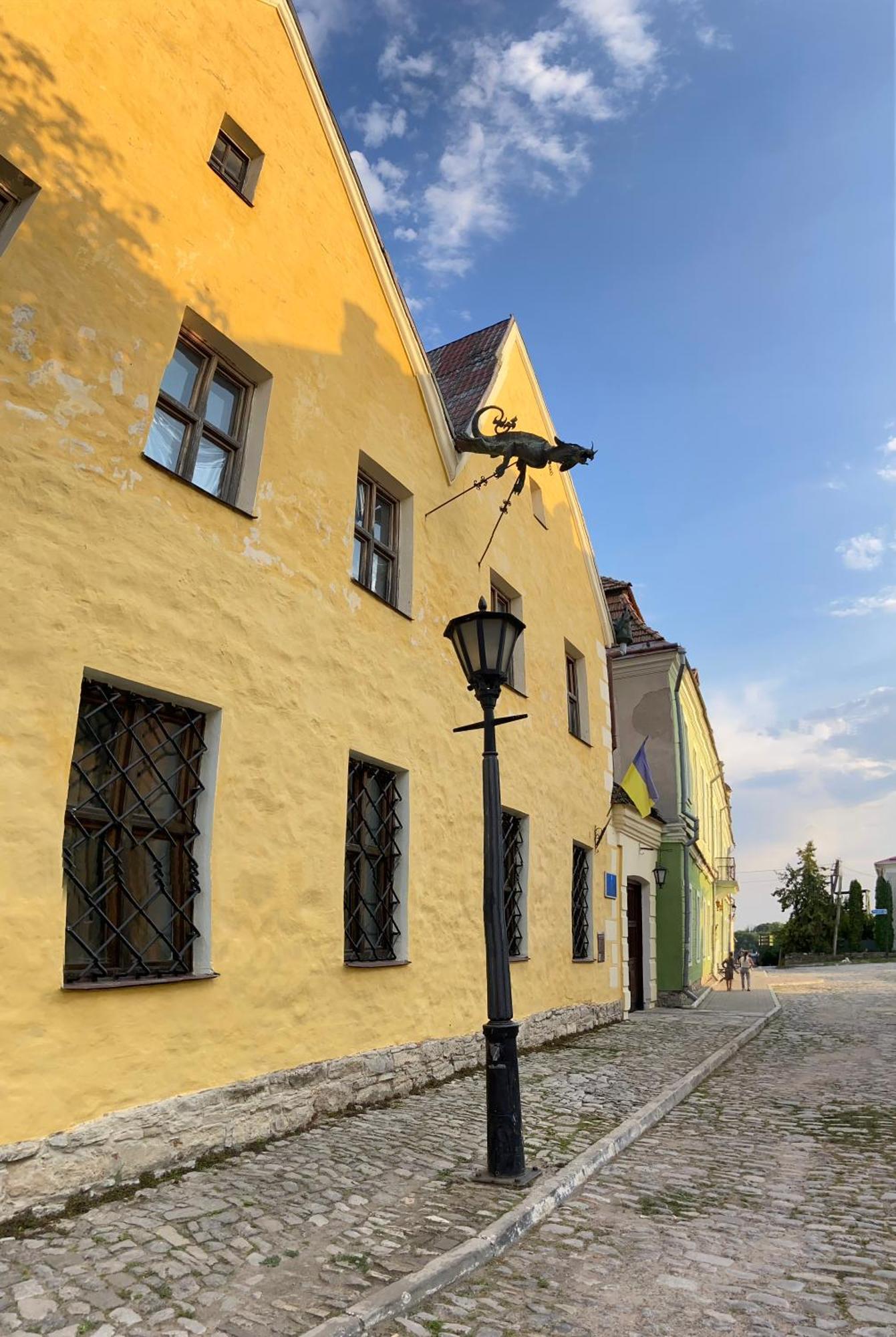 Квартира у Старому місті Кам'янець-Подільский Екстер'єр фото
